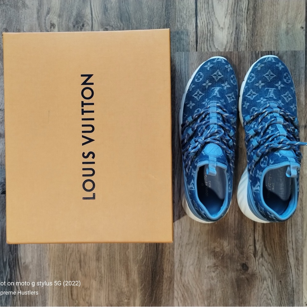 Authentic Preloved  Men size 10 LOUIS VUITTON KNIT SNEAKERS in Blue denim w/ box - Picture 4 of 8